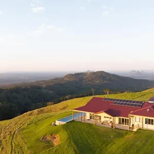  Holiday home Private Estate - Panoramic Views Australia